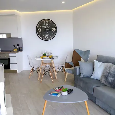 Luxury In By Altamarhomes Apartment