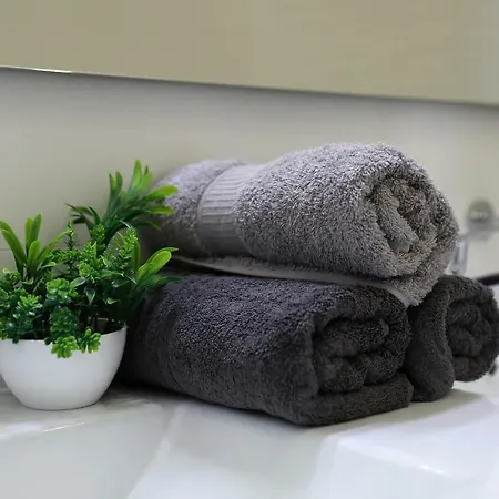 Luxury In By Altamarhomes Apartment